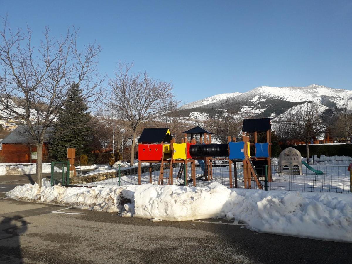 Prl Le Vedrignans Hotel Saillagouse Kültér fotó